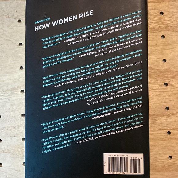 How Women Rise - book - Picture 2 of 2